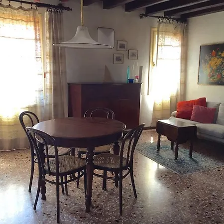 Apartment Domarie *