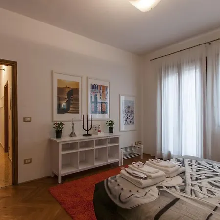 Apartment Ve-nice Canal Grande Sc1979