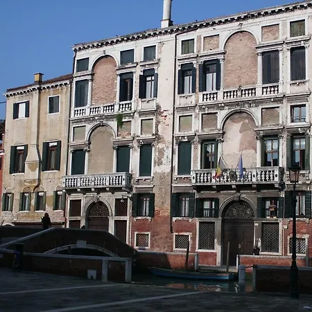 Apartment Appartamenti Inside Palazzo Foscarini