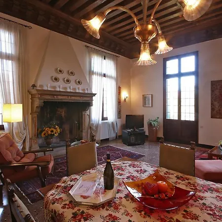 Apartment Appartamenti Inside Palazzo Foscarini *