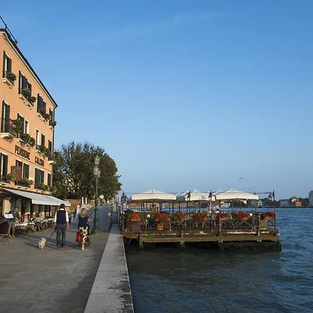 Hotel La Calcina 3*
