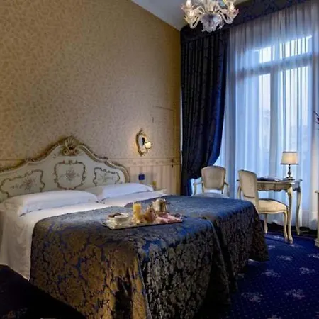 Montecarlo Ξενοδοχείο