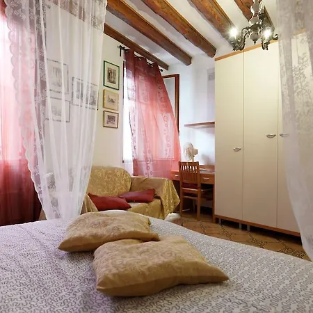 Casa Di Primavera Venice