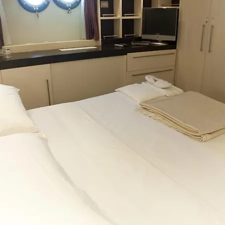 Yacht Bert Venezia 5*