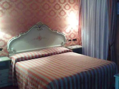 Lux 3* Benátky