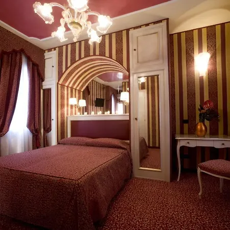 Alcyone Hotel