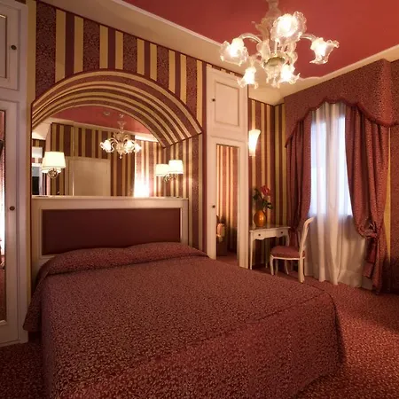 Alcyone Hotel