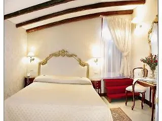 Ca' Bonvicini Bed and Breakfast 2*