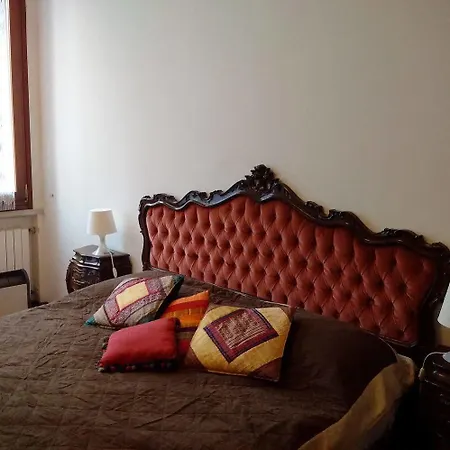 Giardini Apartment *