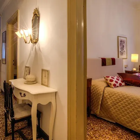 Ca' Della Corte Flats Apartament *