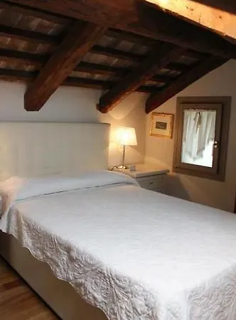 Angolo Fiorito 3* Venice