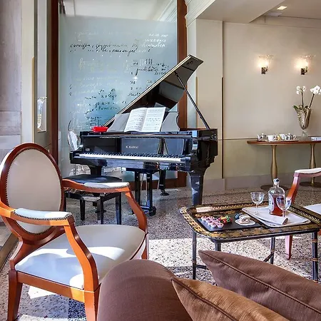Hotel Londra Palace 5*