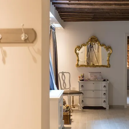 Savoia E Jolanda Apartment Venice
