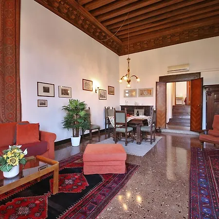 Appartamenti Inside Palazzo Foscarini