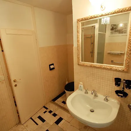 Apartment Palazzo Pizzamano Venice