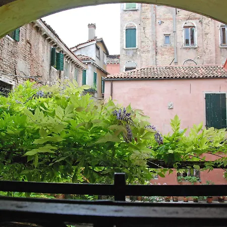 Apartment Palazzo Pizzamano *