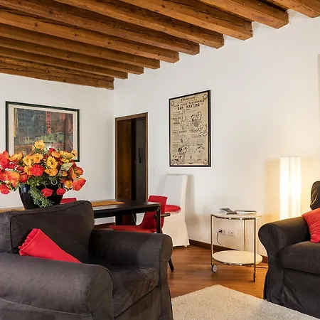 Elegant Terrace Near Piazza San Marco Last Floor No Lift Venice