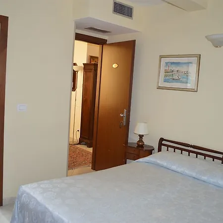 Hotel Salieri *