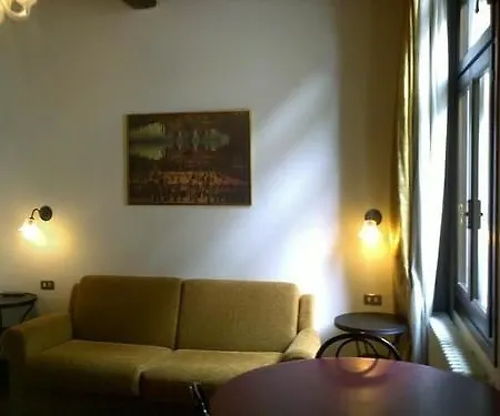 Hotel Mfm *