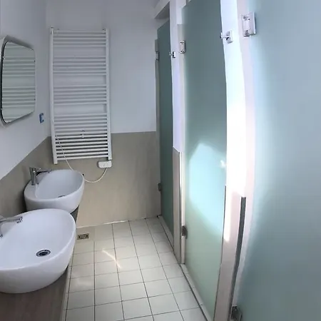 Bed&boat Eolo 3 * Velence