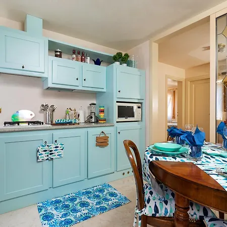 Heaven San Marco 1 E 2, The Elegant A Stone S Throw From St S Square Apartment *