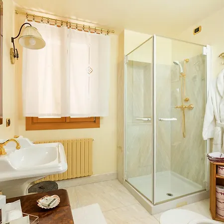 Apartment Heaven San Marco 1 E 2, The Elegant A Stone S Throw From St S Square