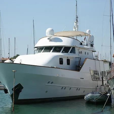 Yacht Bert Venezia 5*