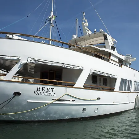 Botel Yacht Bert Venezia Venice