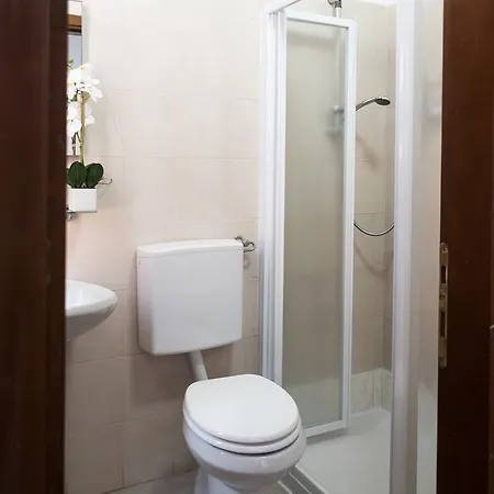 Backpackers House Venice