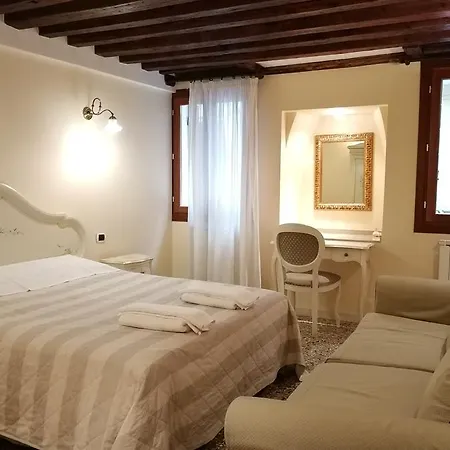 Ca' Venere Cannaregio Venice