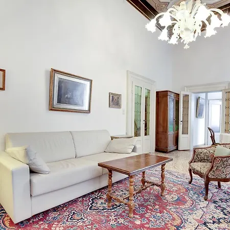 Testa Apartment *