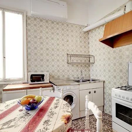 Testa Apartment *