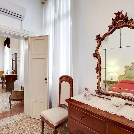 Testa Apartment *