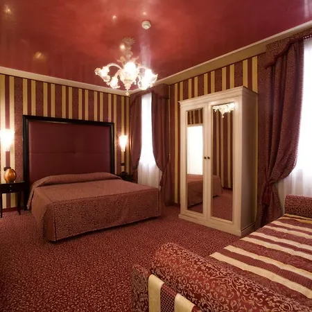Alcyone Hotel