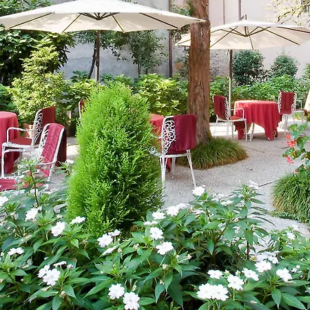 Amadeus Hotel Benátky