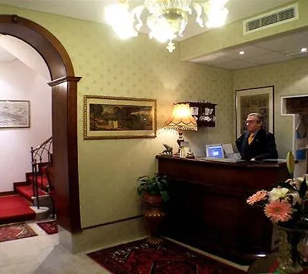 Apostoli Palace 3* Wenecja
