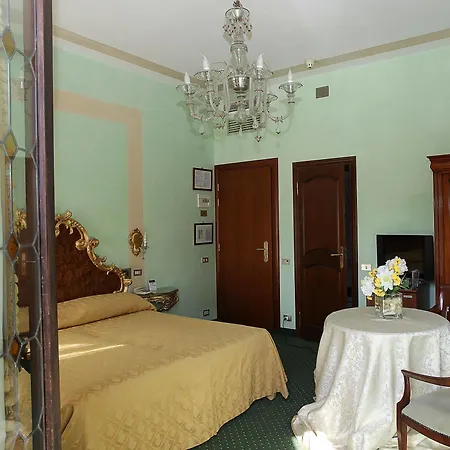 Marconi Hotel