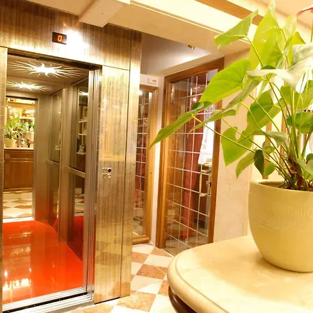 Fontana Hotel