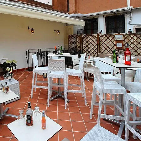 Hotel Fontana 3*