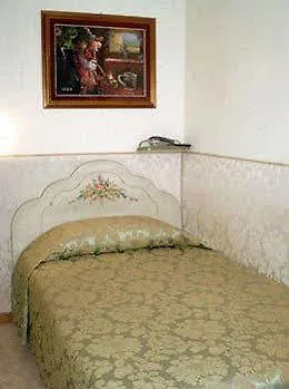 Hotel Hotel San Salvador Basic & Local 2 Stars Hotel Venice