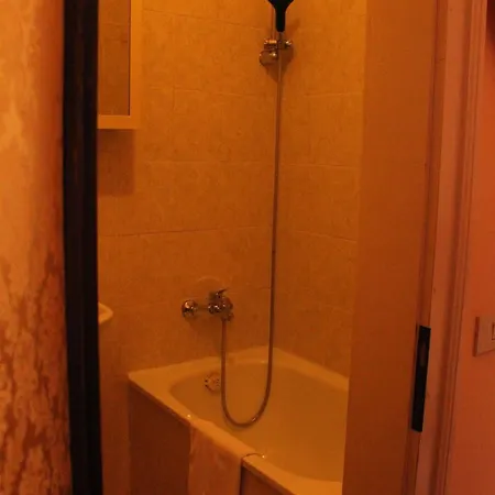 Lion Morosini Palace Hotell *