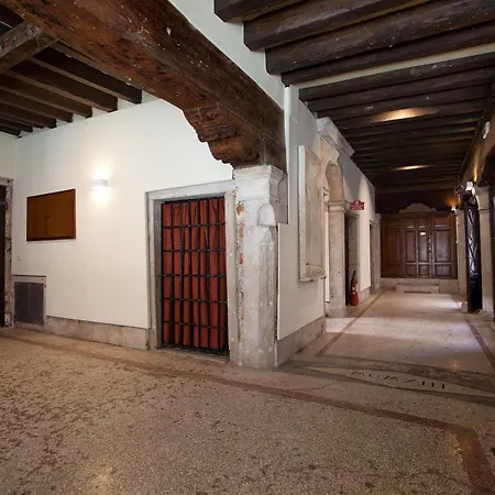 Ca' Foscolo Appart hôtel