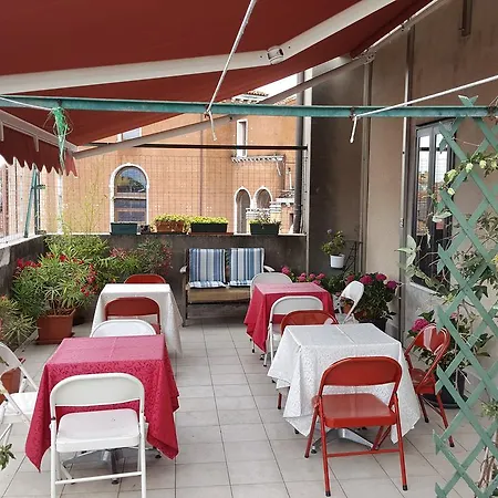 Ostello Domus Civica Venezia