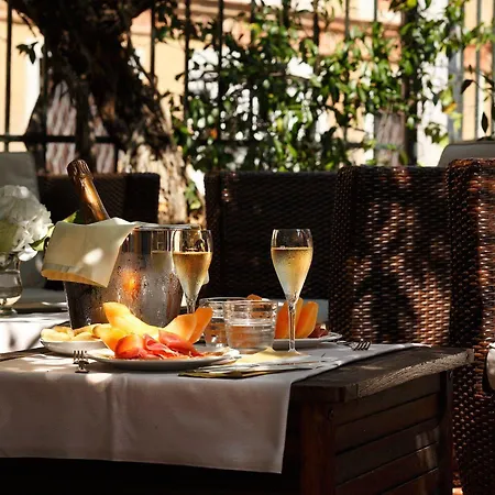 Hotel Accademia - Maravege Venetië