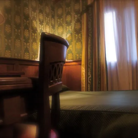 Hotel Lux 3*