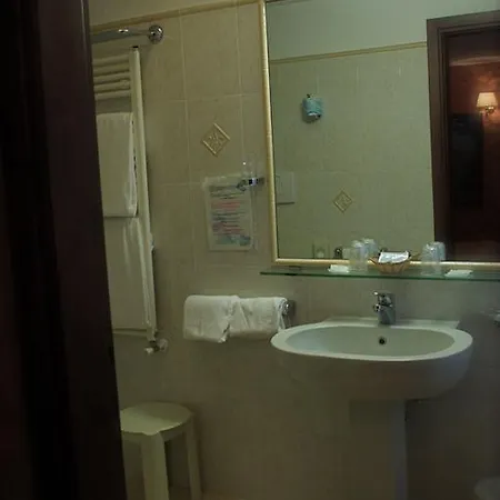 Hotel Lux 3*