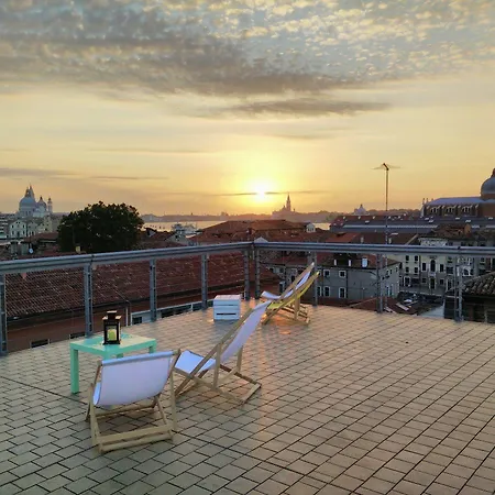 Hostel Sunny Terrace *