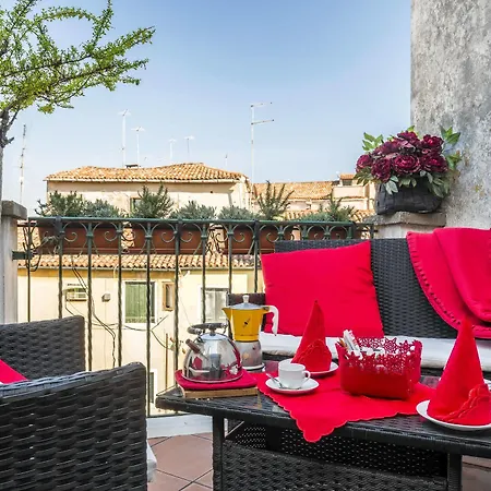 Elegant Terrace Near Piazza San Marco Last Floor No Lift Apartment *