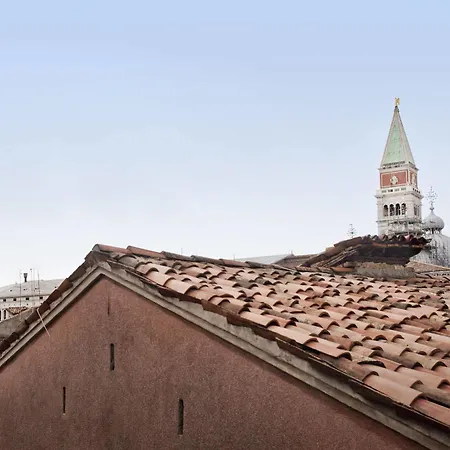Elegant Terrace Near Piazza San Marco Last Floor No Lift Venice