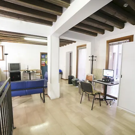 Haven San Toma Vandrarhem Venedig